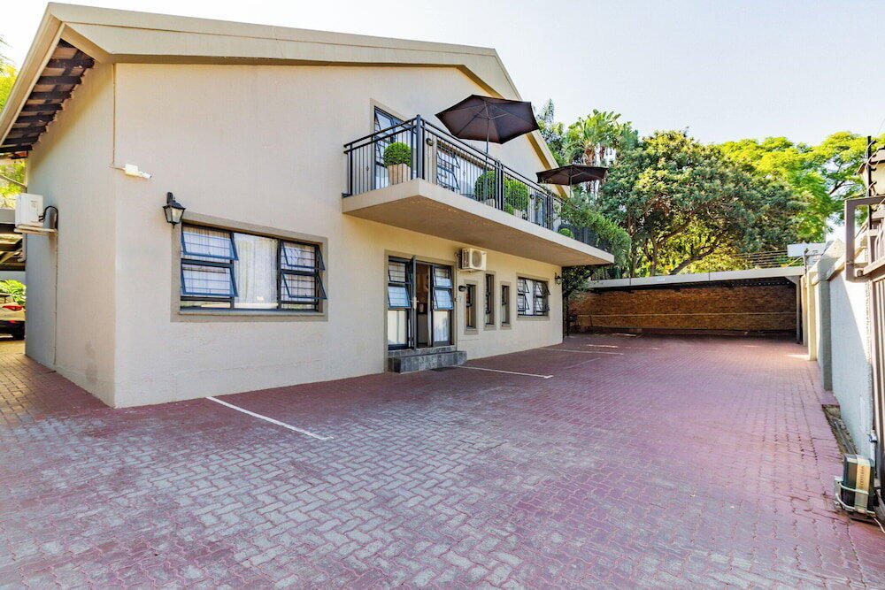 Pumleni Guesthouse